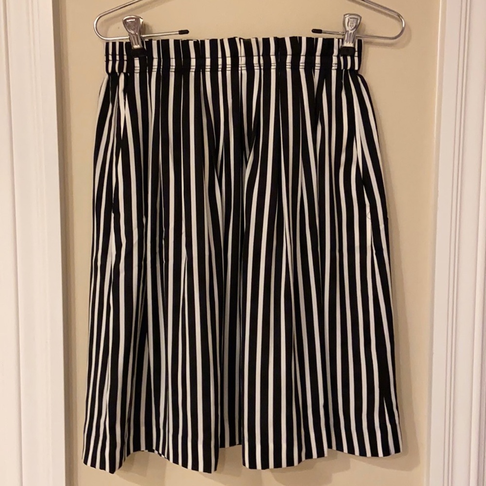 Jcrew Mercantile Black and White skirt